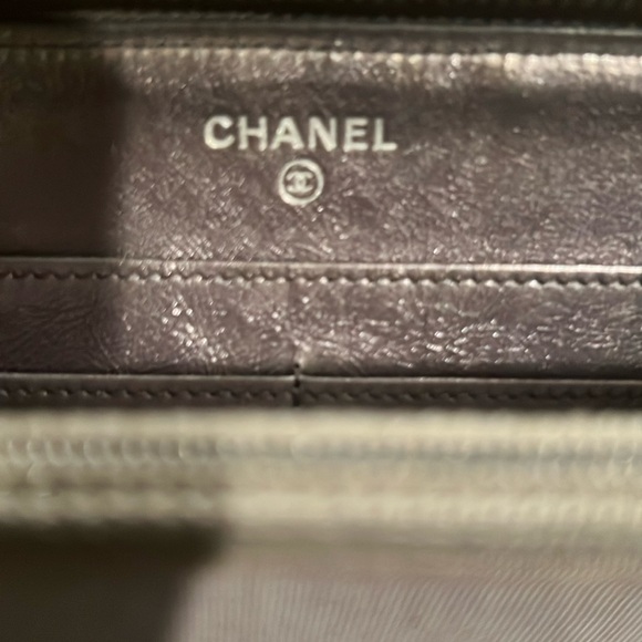 CHANEL Vintage Zip Around Wallet Gray/Blue - Picture 9 of 15